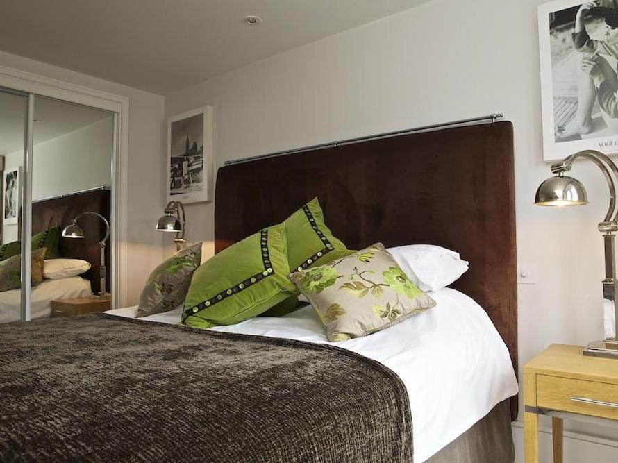 Diddly Squat, 43 Dart Marina Apartamento Dartmouth Exterior foto